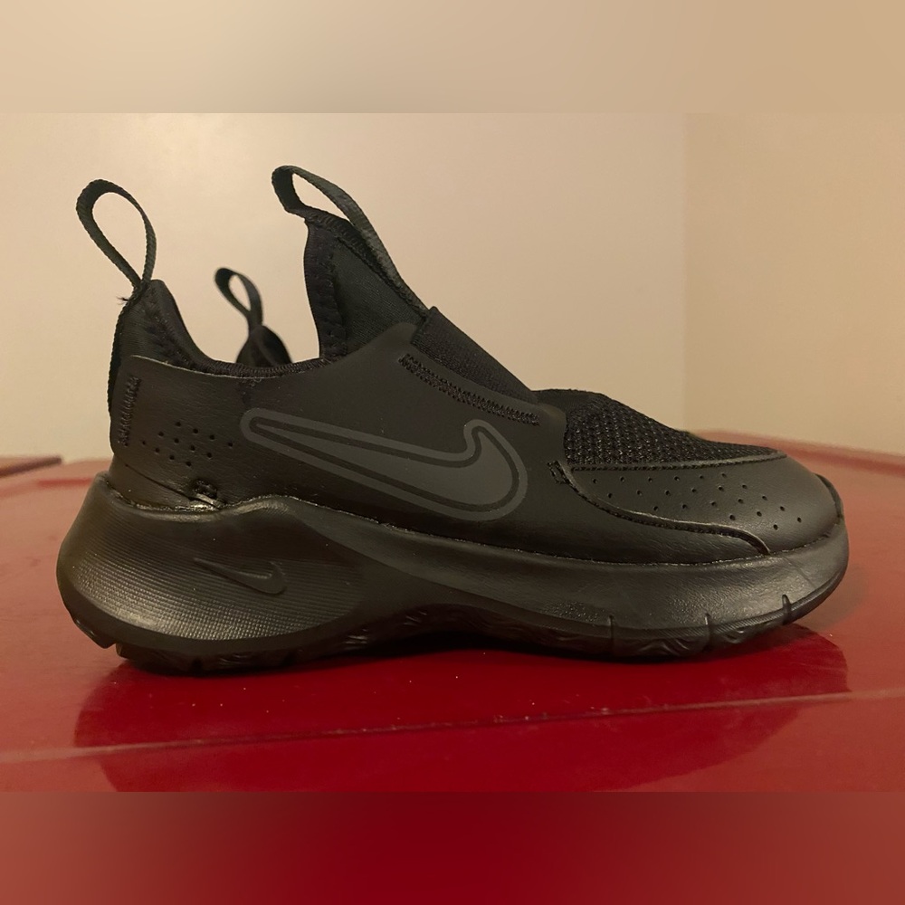 Black Nike Flex Runner 3 Sneakers